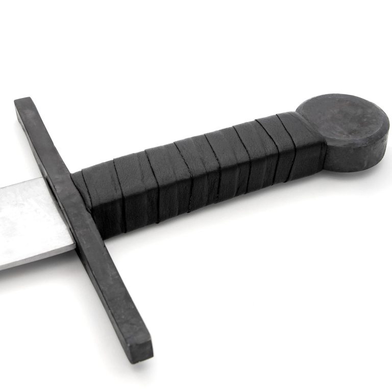 Functional Medieval Sparring Sword with Sheath