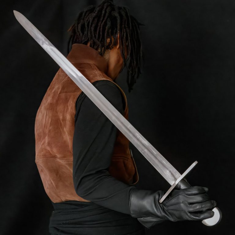 Viking Longsword - Authentic Design and Craftsmanship