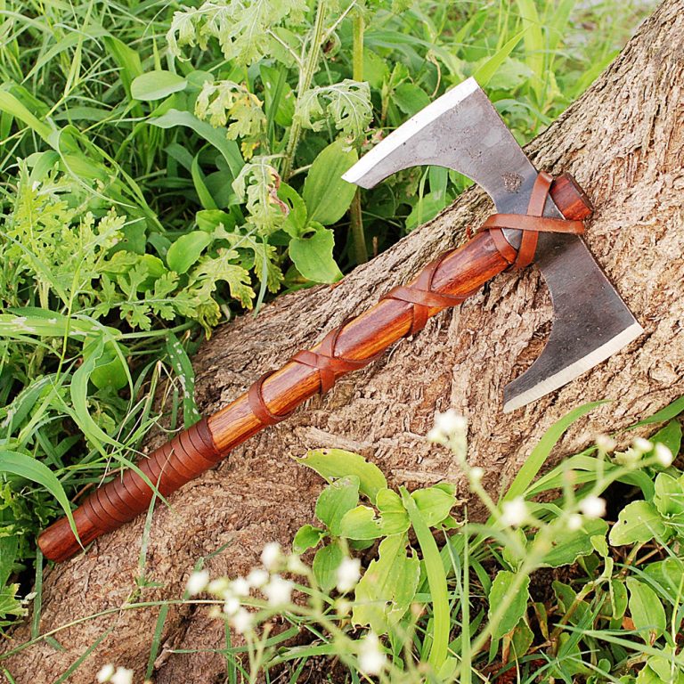 Iroquois Throwing Axe in Forged Carbon Steel