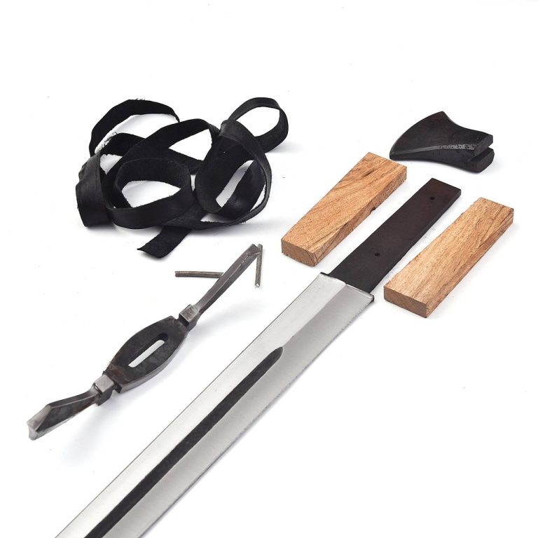 High Carbon Spring Steel Full Tang Sword