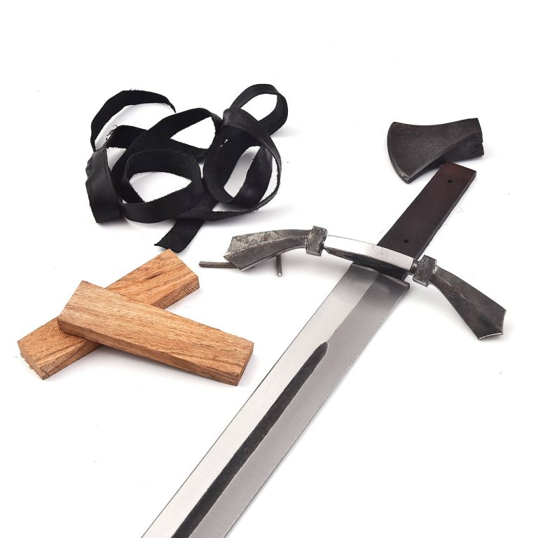 High Carbon Spring Steel Full Tang Sword