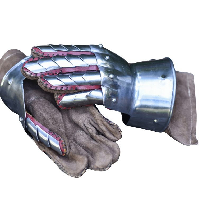 Medieval Clamshell Gauntlets with Leather Gloves