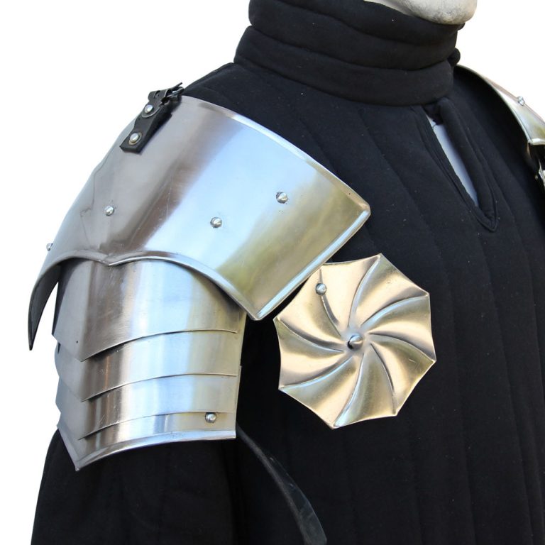 Asymmetrical Pauldrons with Rondell Armor Set