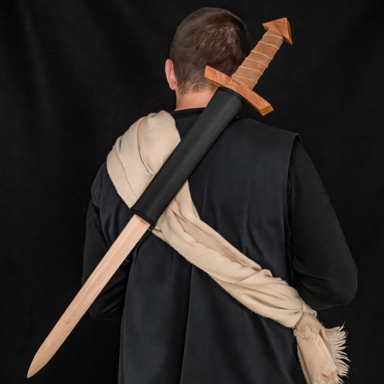 Arming Sword Replica with Triangular Pommel
