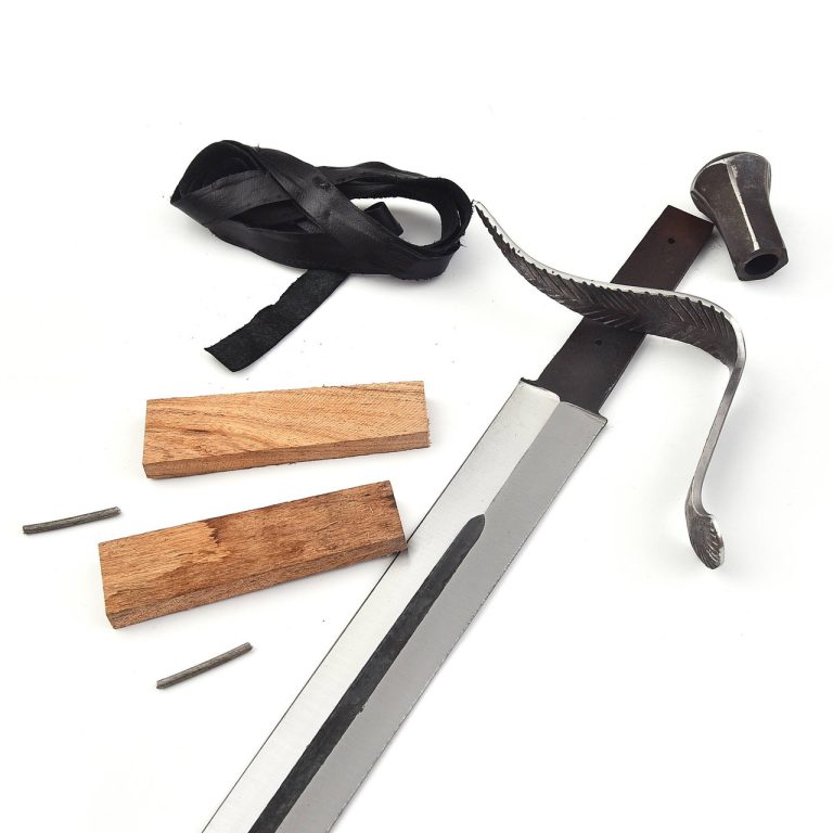 Medieval Longsword with Leather Sheath