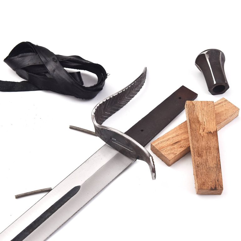 Medieval Longsword with Leather Sheath
