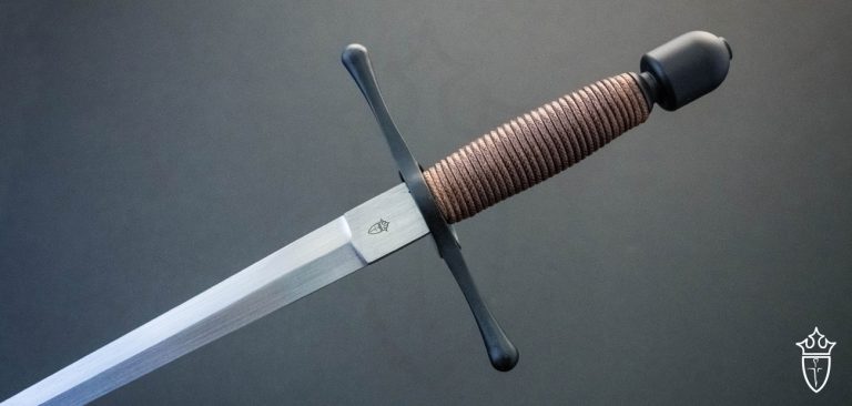 Main Gauche - Black Titanium Dagger