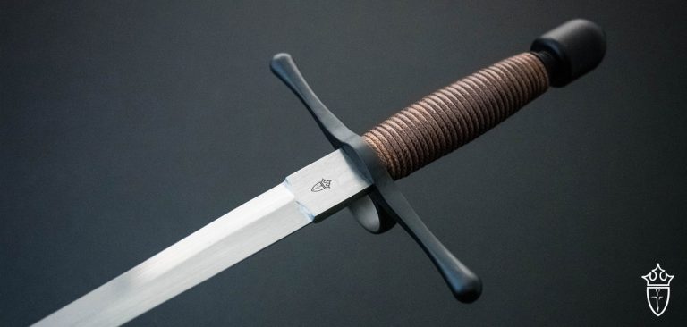 Main Gauche - Black Titanium Dagger