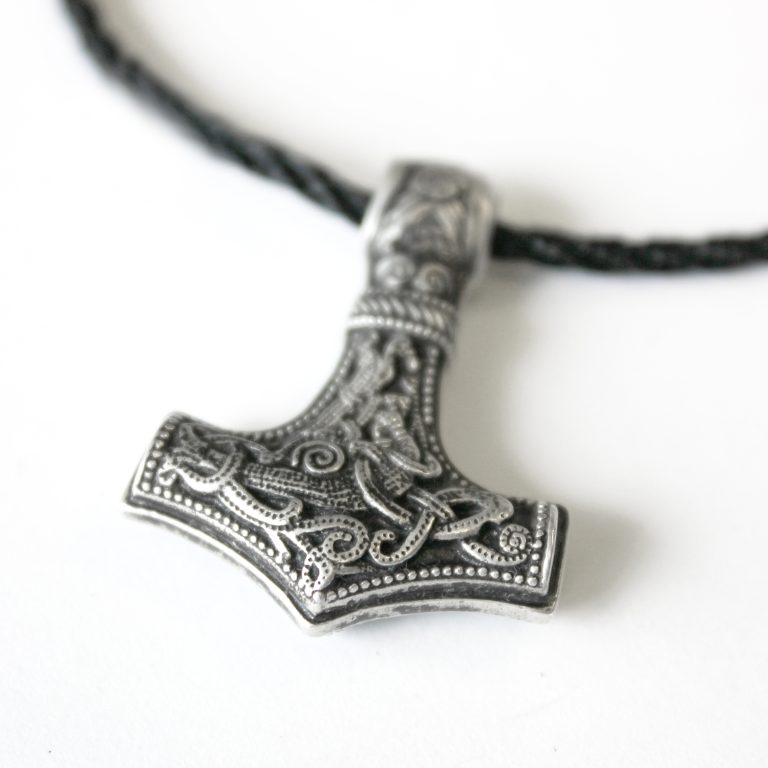 Thor's Mjölnir Hammer Pendant